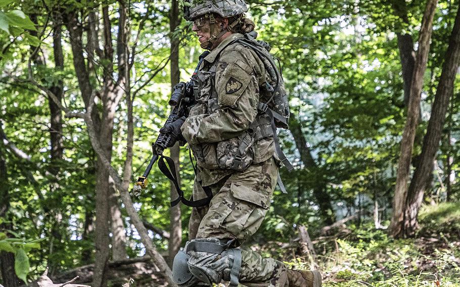 West Point agrees to issue smaller-sized combat uniforms to new