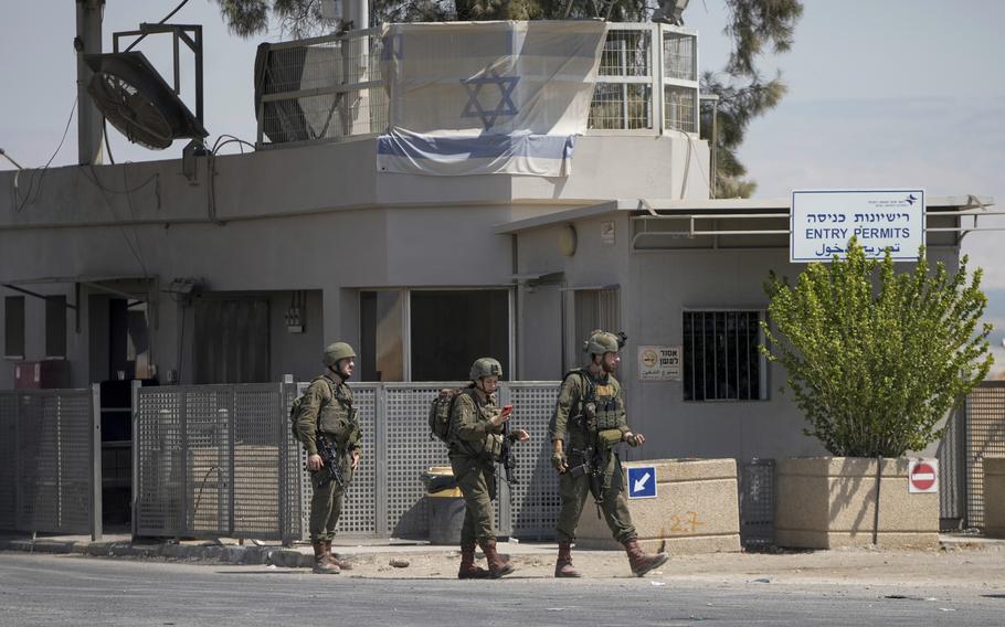 Israel soldiers at the llenby Bridge Crossing between the West Bank and Jordan