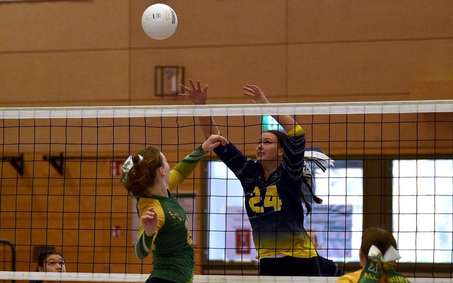 Kennedy Lange goes for a block.