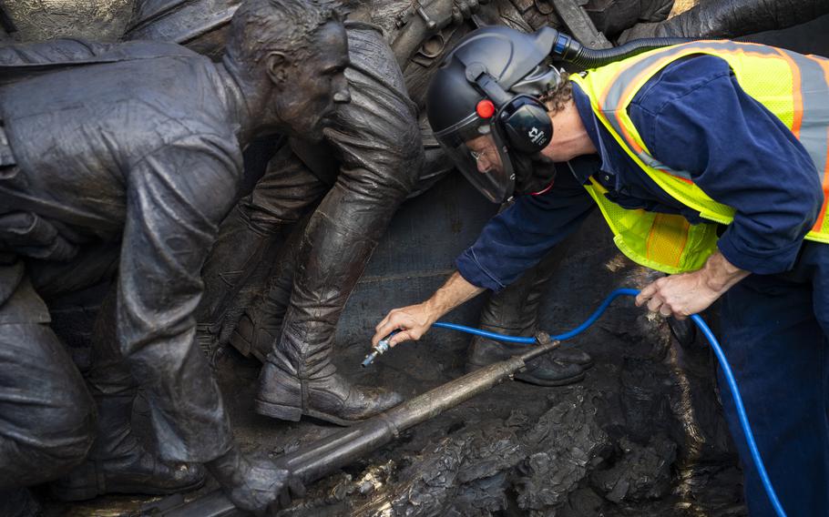 Artist works on new memorial