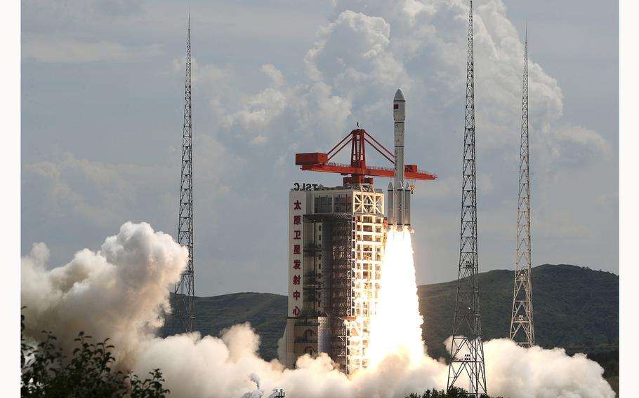 A rocket carrying a new satellite group blasts off from the Taiyuan Satellite Launch Center in north China’s Shanxi Province on Aug. 6, 2024.