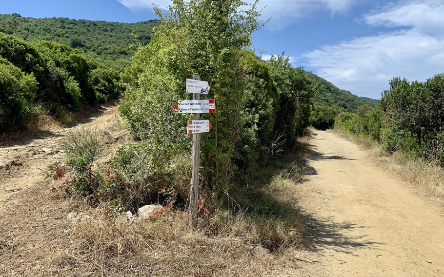 The Punta Tresino hiking trail near Baia di Trentova in Agropoli, Italy, ends near the town of Santa Maria di Castellabate. On the trail, hikers are treated to sweeping views of the sea and can pass by an abandoned village. 