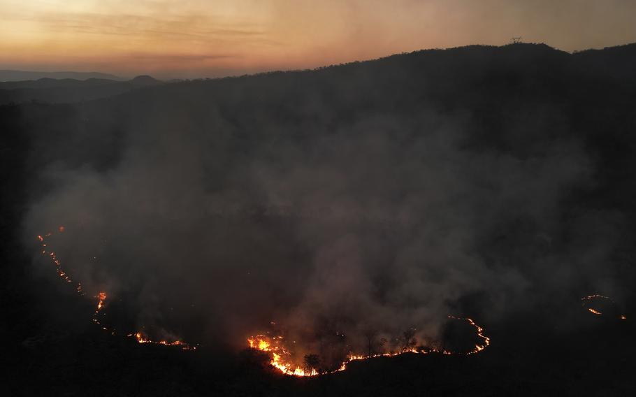 Fires spread through the environmental protection area of Pouso Alto, in Chapada dos Veadeiros National Park