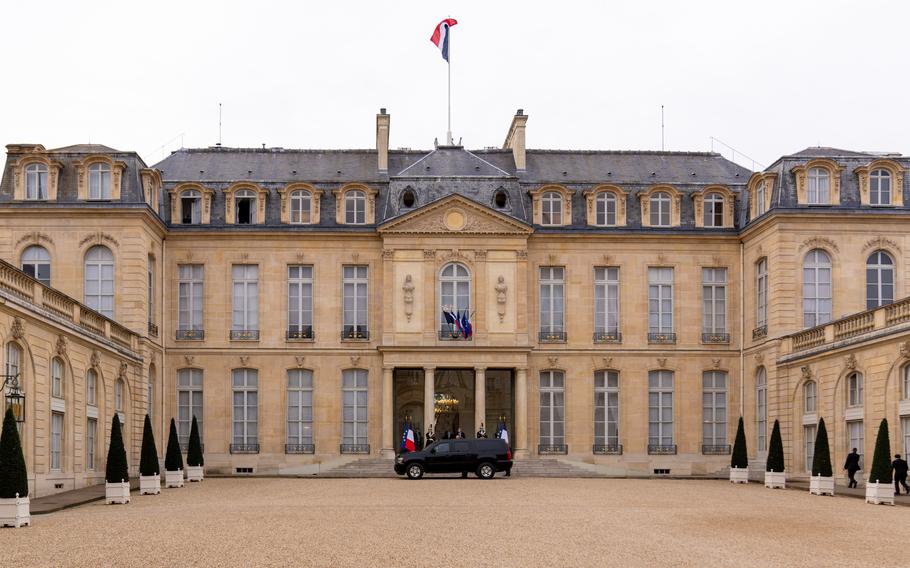 An image of Elysee  palace.