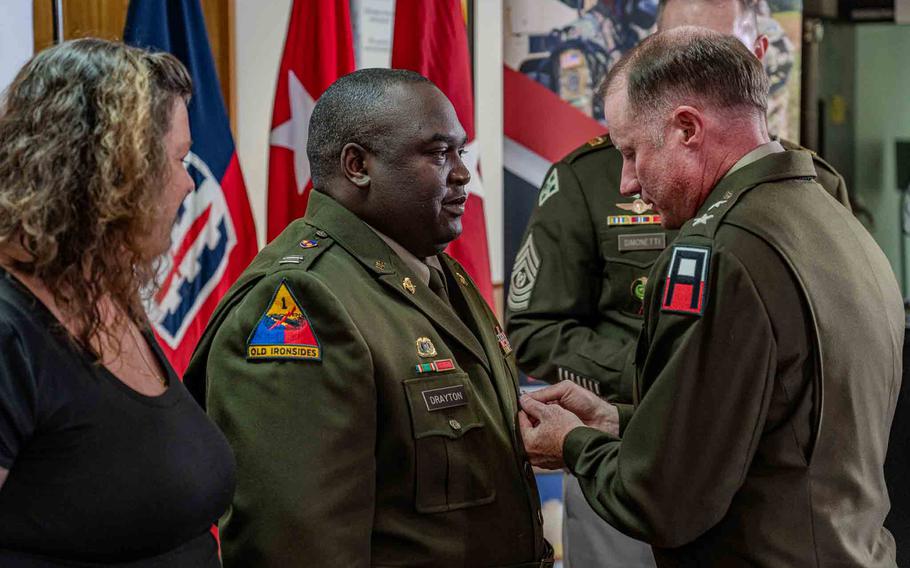 Maj. Gen. William Ryan pins the Soldier’s Medal on Capt. Steven Drayton during an awards ceremony on July 3, 2024, at First Army Division West headquarters, Fort Cavazos, Texas.