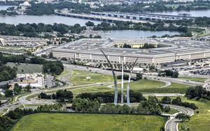 U.S. Army Reserve soldiers receive an overview of Washington D.C. as part of the 4th Annual Day with the Army Reserve May 25, 2016.  The event was led by the Private Public Partnership office. (U.S. Army photo by Sgt. 1st Class Marisol Walker)