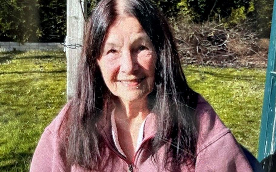 Police are seeking information on the whereabouts of an 84-year-old woman who has been missing from a retirement home in Kindsbach since Oct. 12, 2024. 