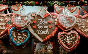 Traditional gingerbread hearts at the Christmas market in Germany, Translation - I love you