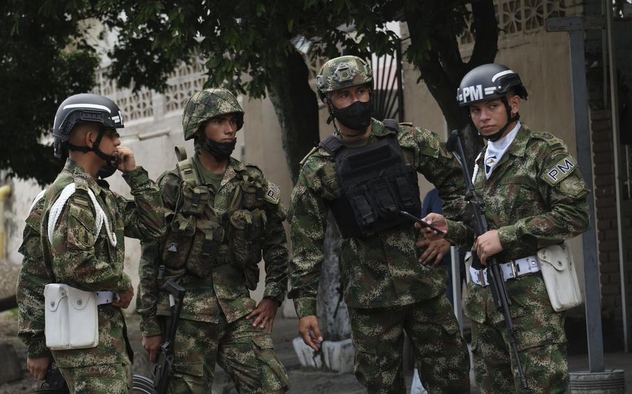 Soldiers near Colombia military base