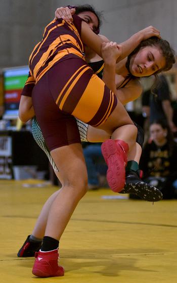 Sofia Colalongo and Ayannna Tennial grapple.