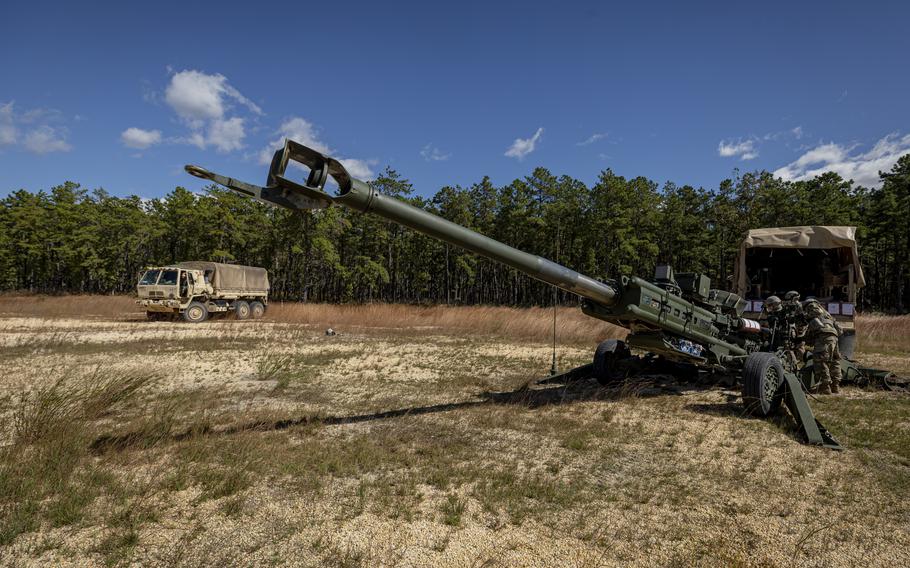 U.S. Army Soldiers with the New Jersey National Guard’s Battery C, 3rd Battalion, 112th Field Artillery Regiment set up M777 howitzer artillery pieces during training on Joint Base McGuire-Dix-Lakehurst, N.J., Oct. 4, 2019. (U.S. Air National Guard photo by Master Sgt. Matt Hecht)