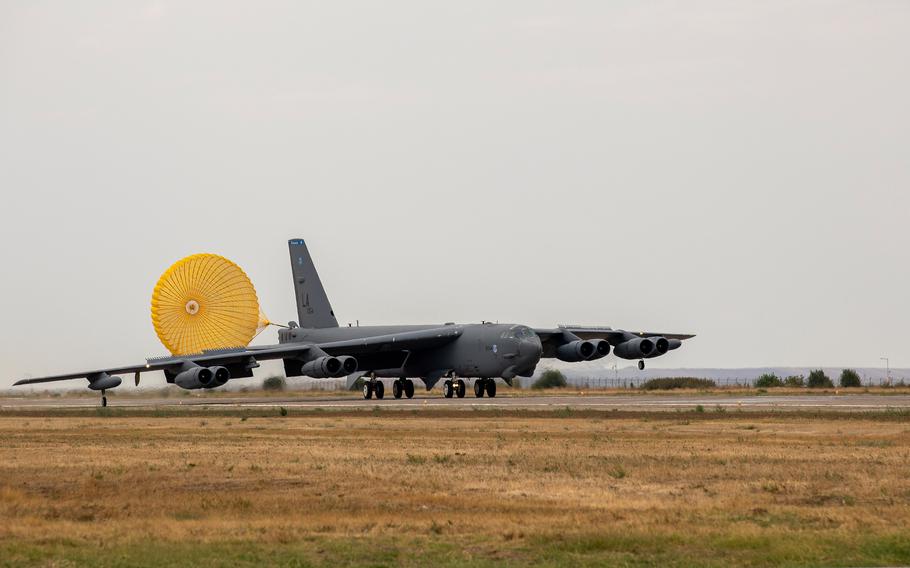 Un B-52H Stratofortress a aterizat la Baza Aeriană Mihail Kogălniceanu din România pe 21 iulie 2024. Baza este programată să devină cea mai mare unitate militară NATO din Europa.