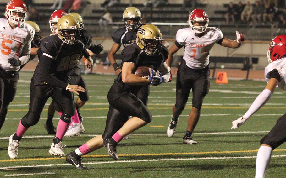 Humphreys' Nicholas Richards looks for open space against Nile C. Kinnick's defense.