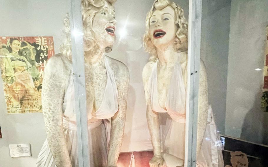 Maboroshi Hakurankai has clowns, vintage toys and mannequins, including two of Marilyn Monroe.