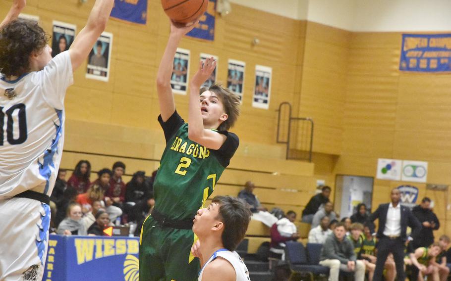 Vincent Sheehan launches a floater.