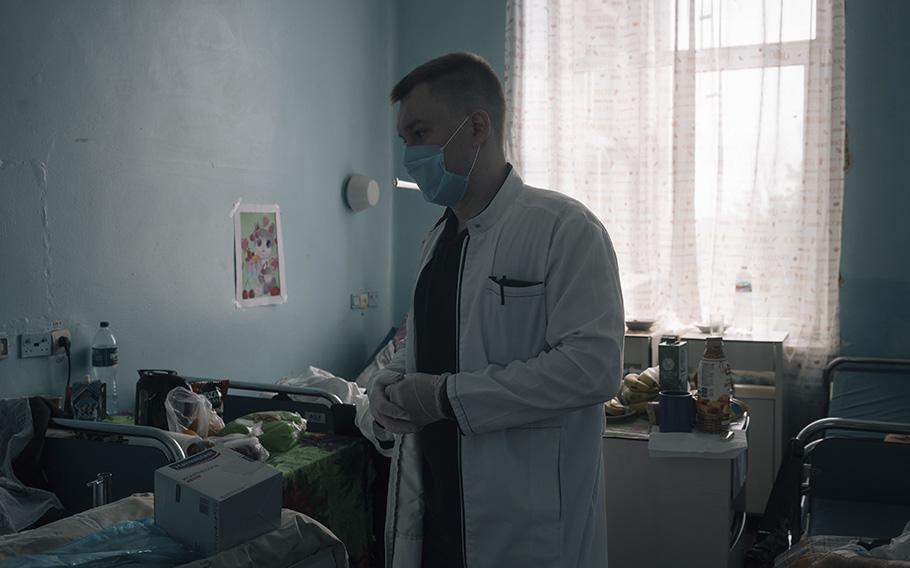 Vadym, a traumatologist, treats wounded soldiers at a hospital in Dnipro. 