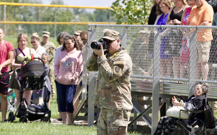 Family and friends bid farewell before Pennsylvania Army National Guard members deploy