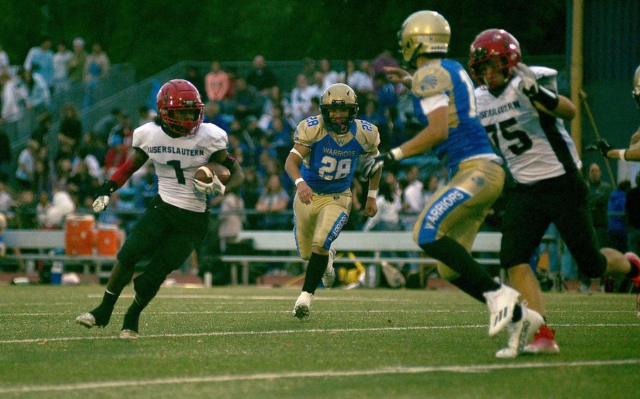 Kaiserslautern receiver Brelan Barnes cuts inside off a sweep during a Sept. 22, 2023, game against the Warriors at Wieabden High School in Wiesbaden, Germany.