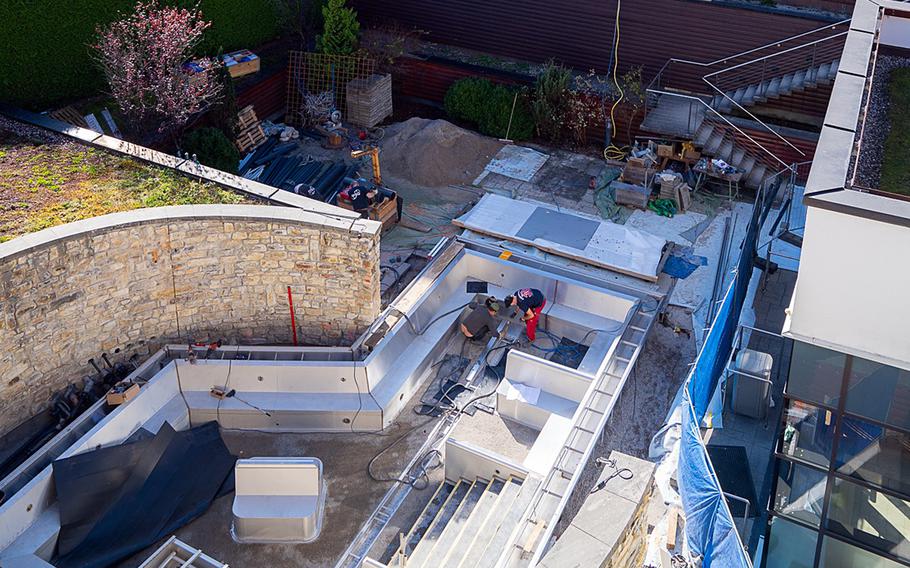 Construction on an upgraded outdoor hot tub began in September at the Edelweiss Lodge and Resort in Garmisch-Partenkirchen, Germany