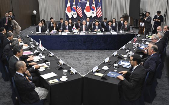 Trilateral meeting between the vice foreign ministers of Korea and Japan and the U.S. deputy secretary of state in Seoul, Oct. 16, 2024.