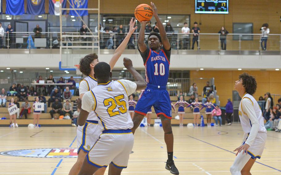 Aarius Guishard shoots a jumper.