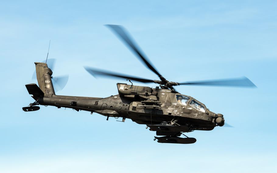Army Apache helicopter collision kills 3 soldiers, injures another in ...