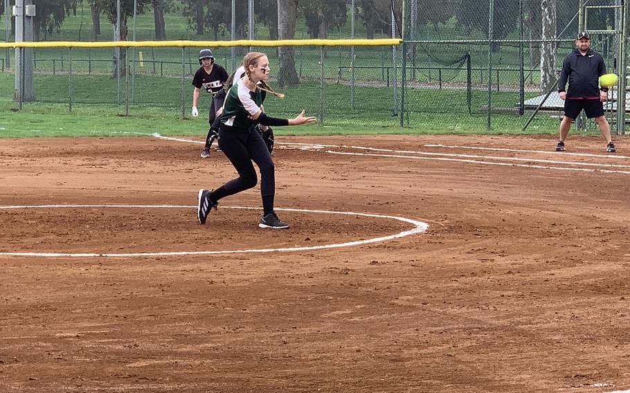 Savannah Ingram sends a pitch home.