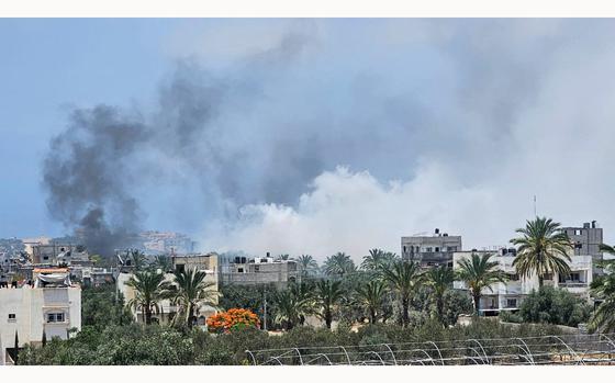 Smoke rises during an Israeli air strike, amid the Israel-Hamas conflict, in central Gaza Strip, June 8, 2024. REUTERS/Emad Abu Shawiesh