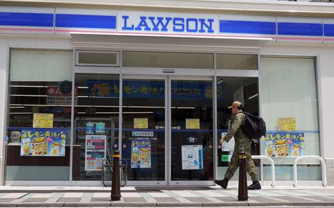 Japanese convenience store chain identifies employees who speak English and other languages