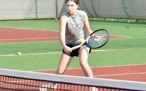 Kaiserslautern duo looks to maintain school’s doubles dominance