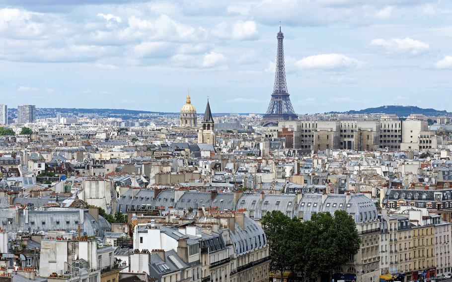 Police in Paris have arrested a man who targeted passersby