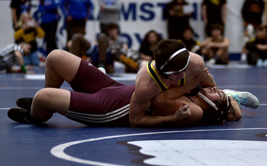 Ansbach’s Nathan Arreguine tries to get a pin.