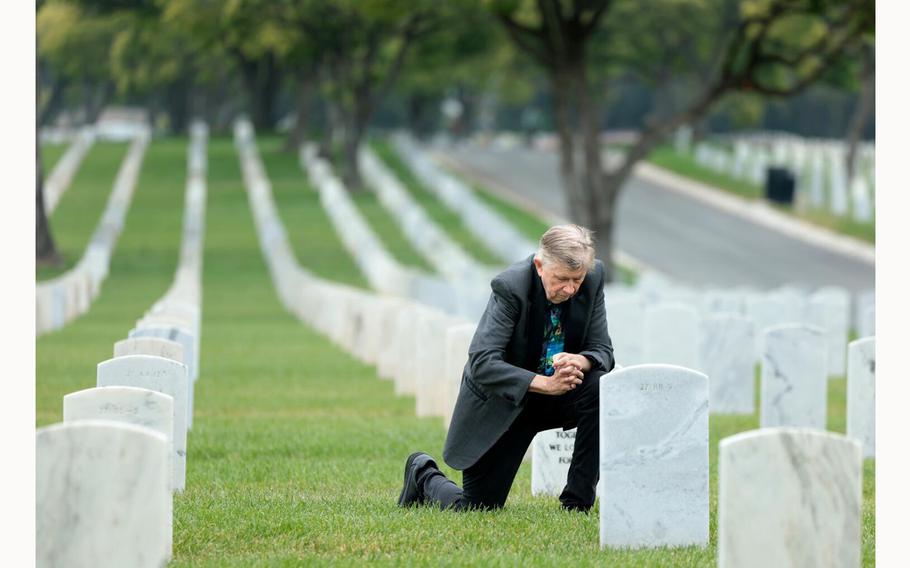 Bob Zaugh visits the gravesite of federal Judge Harry Pregerson at Veterans Cemetery West Los Angeles. 