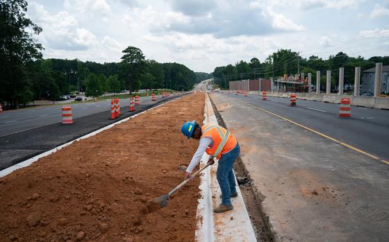 A construction worker in Raleigh, N.C., on July 17. MUST CREDIT: Allison Joyce/Bloomberg