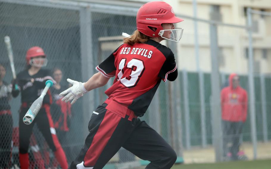 Lilly Lucas connects.