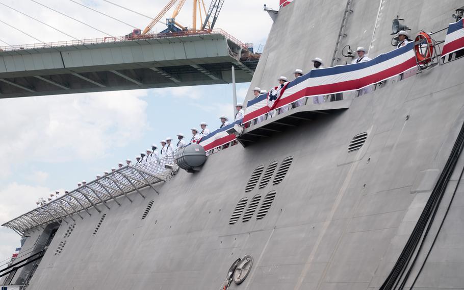 The crew of the Navy’s newest littoral combat ship, USS Kingsville (LCS 25), brings the ship to life during its commissioning ceremony Saturday, Aug. 24, 2024, in Corpus Christi, Texas. 