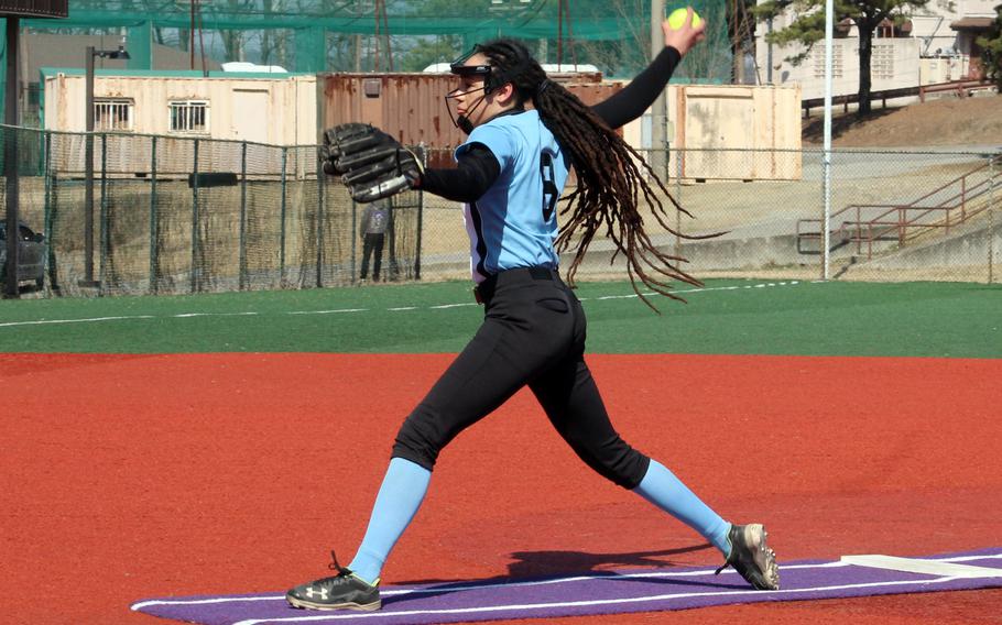 Osan right-hander Zephaniah Martin delivers against Daegu during Saturday’s Korea softball game. Martin allowed one hit and two walks in three innings as the Cougars won 16-0.