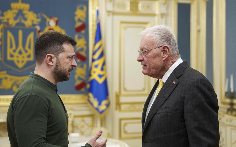 Zelenskyy and Kellogg in a face to face discussion.