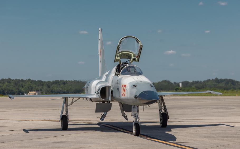 A U.S. Marine Corps F-5N Tiger II with Marine Fighter Training Squadron (VMFT) 402, Marine Aircraft Group 41, 4th Marine Aircraft Wing, arrives at Marine Corps Air Station Beaufort, S.C., May 30, 2024. 