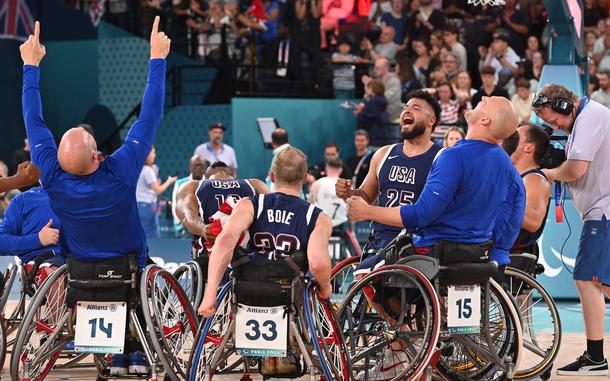 The U.S. wheelchair basketball team, with Marine veteran Jorge Salazar (25), celebrates their 73-69 win over Great Britain in the championship game at the 2024 Paris Paralympics, Sept. 7, 2024.