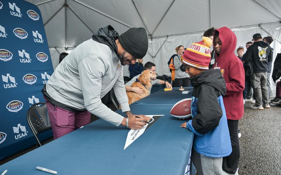 Robert Griffin III signs autographs and meets with local military kids