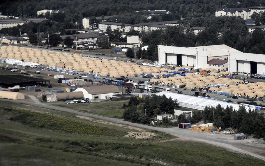 Eine Luftaufnahme eines afghanischen Flüchtlingslagers auf dem Luftwaffenstützpunkt Ramstein in Deutschland am Montag, den 6. September 2021. 