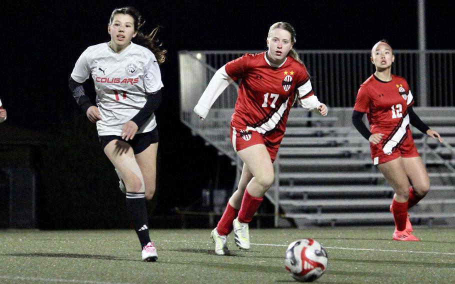 Mackenzie Talbot runs after the ball.