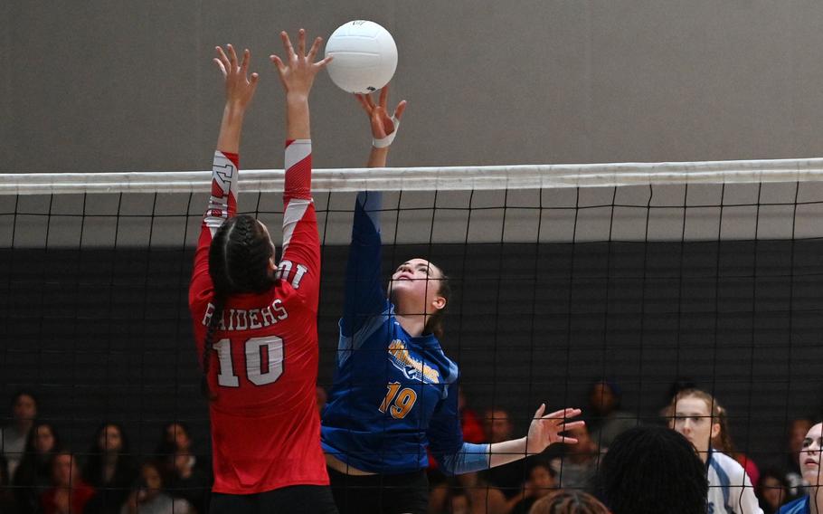 Briahna Arroyo tries to tip the ball.