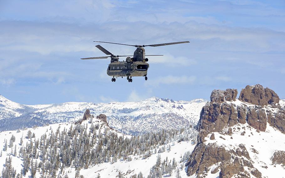 A CH-47 Chinook flies to the Marine Corps’ Mountain Warfare Training Center in Bridgeport, Calif., high in the Sierra mountains, on March 28, 2014.