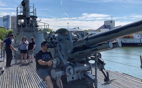 Historic Wwii Submarine Uss Cod Arrives In Erie For Repairs Stars And Stripes