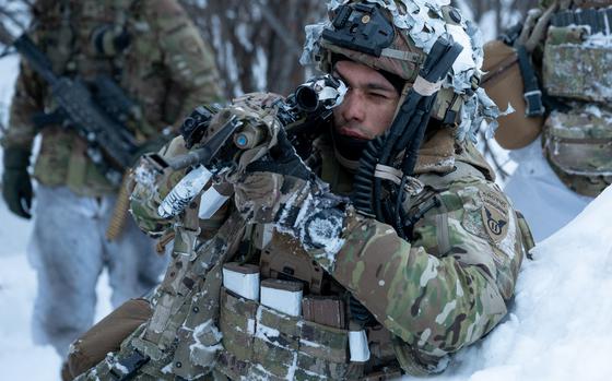 U.S. Army Soldiers assigned to the 1st Battalion, 5th Infantry Regiment ...