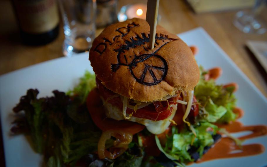 The "mountain climber" is the largest vegan burger served at DieDa im Weingut in Bad Durkheim, Germany. It comes in mild and spicy versions, as well as a vegetarian version with cheese.