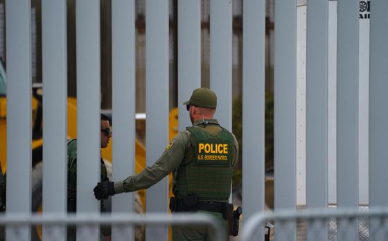 Border Patrol agents work at the U.S. Mexico border at Border Field State Park in San Diego County. (Nelvin C. Cepeda/The San Diego Union-Tribune/TNS)