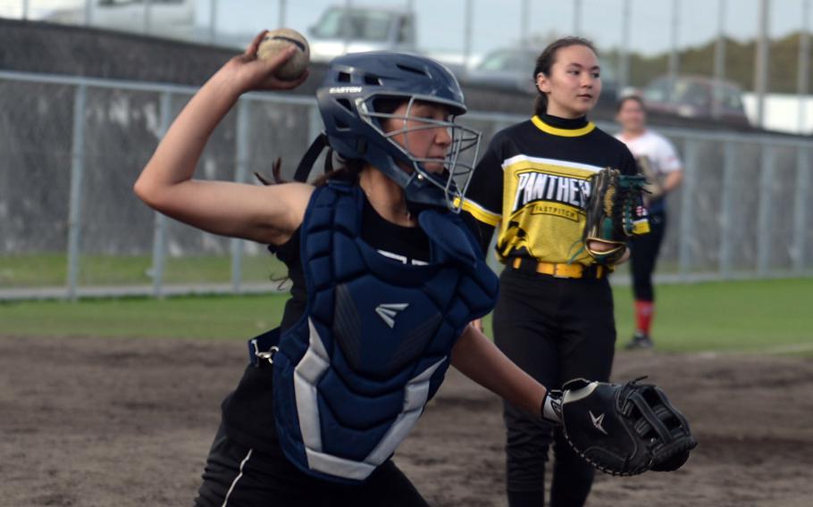 Eunha Walker makes a throw.